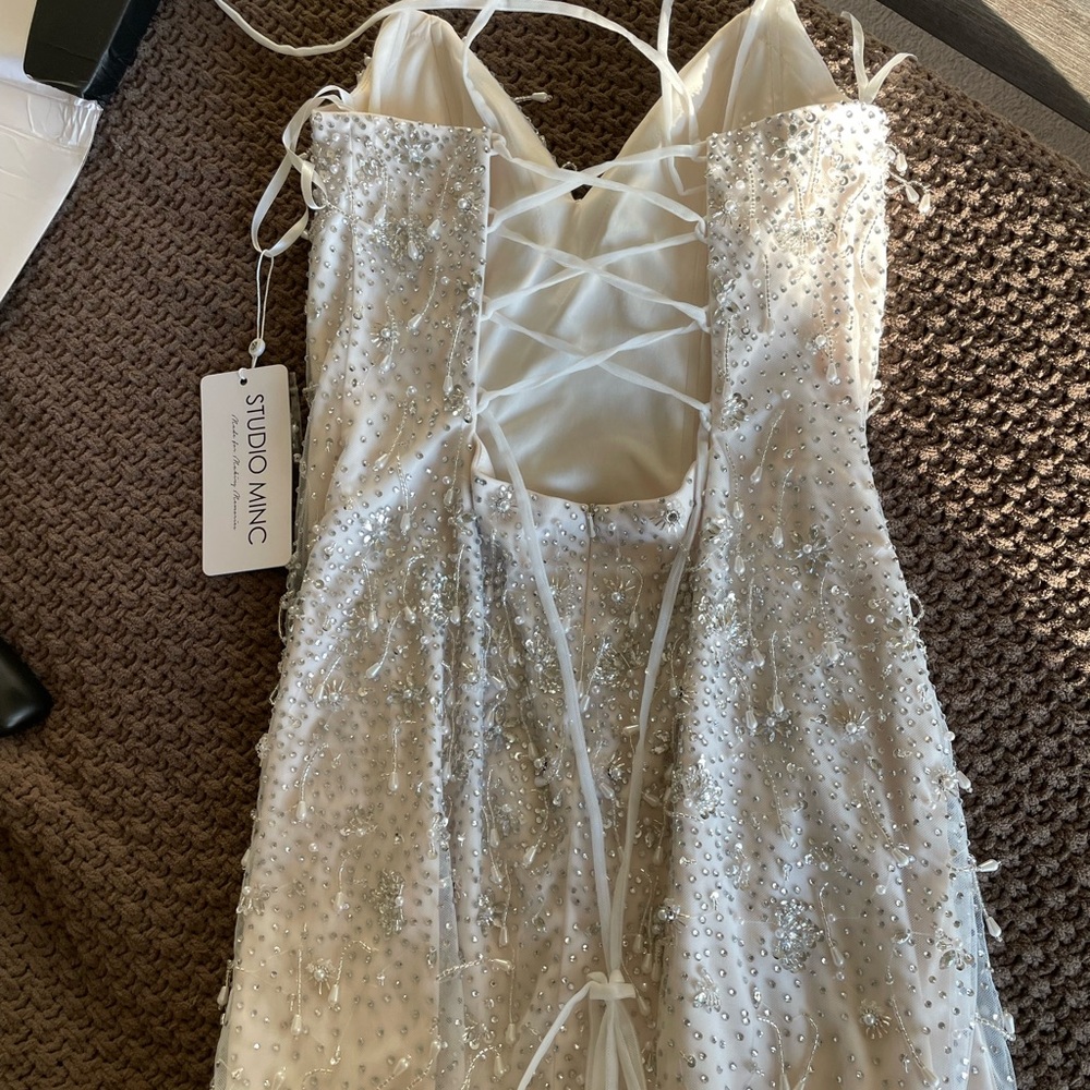 IVORY PEARL BRIDAL MINI DRESS - Picture 5 of 5